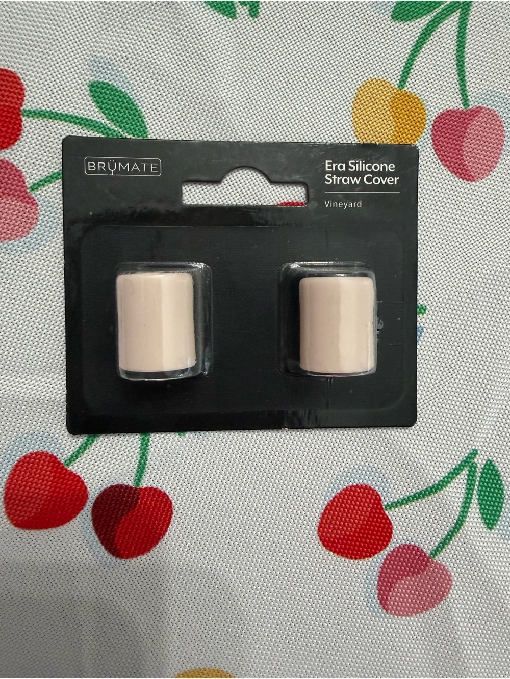BrüMate Era Silicone Straw Covers in Vineyard Beige